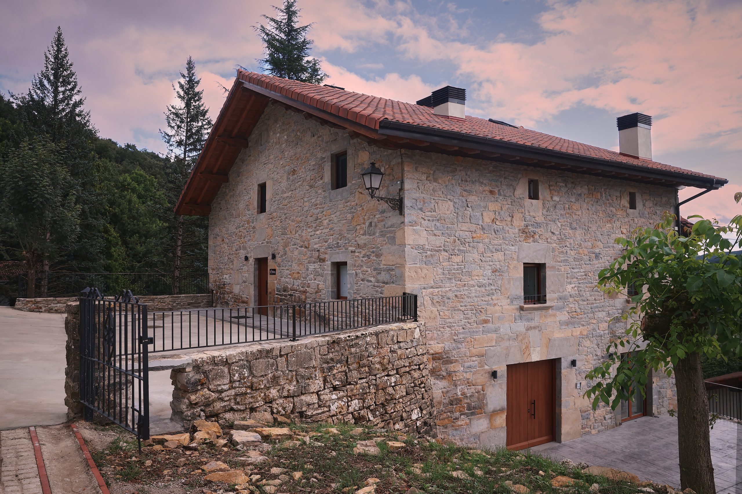 Apartamentos rurales Aldalore en Etxeleku Valle Imotz Navarra 13 scaled