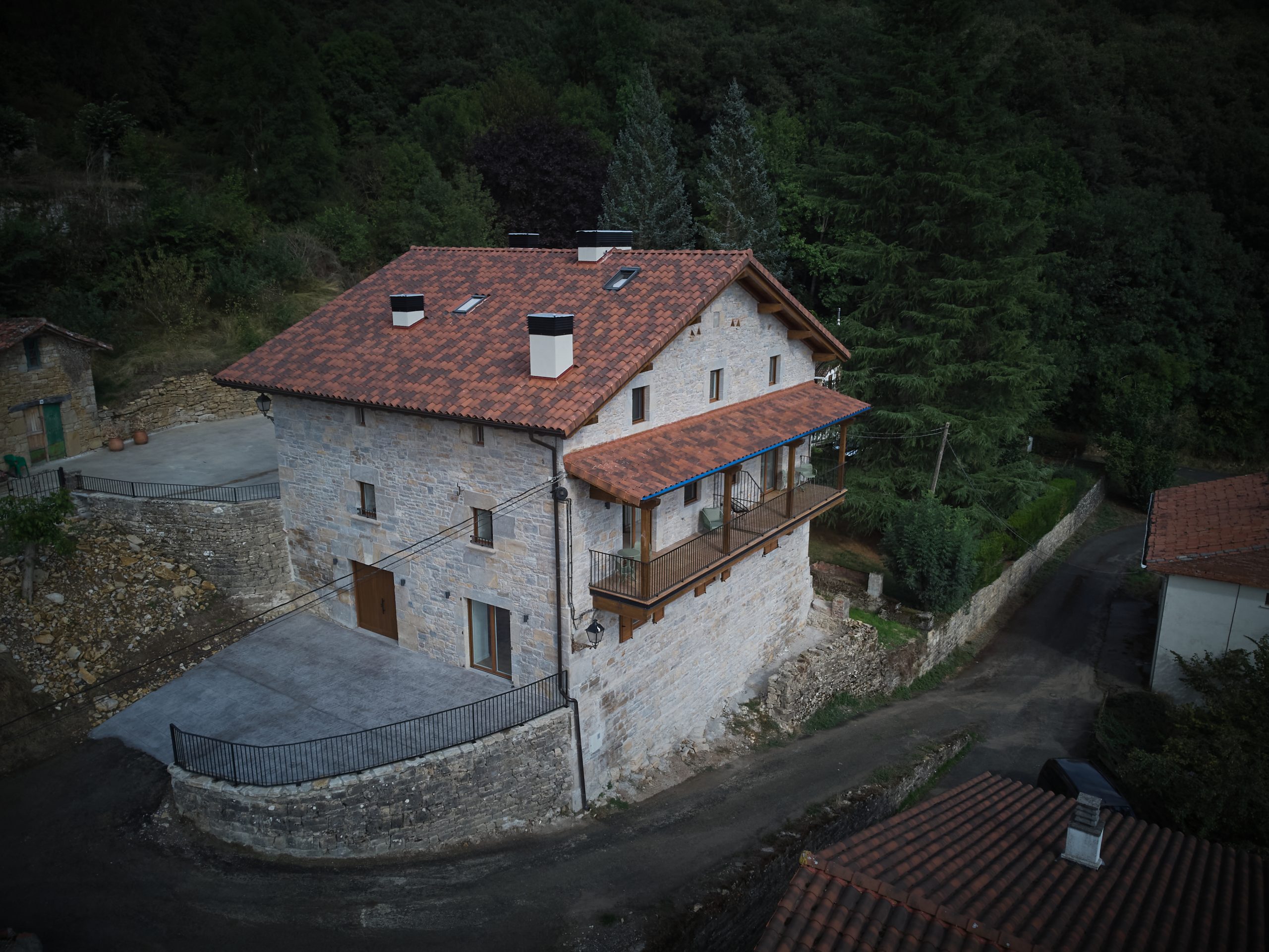 Apartamento Imotz turismo rural NavarraFachada de apartamentos rurales Aldalore en Etxaleku